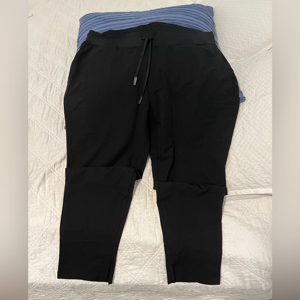 Mandala Women’s Scrub Pants